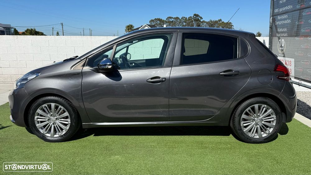 Peugeot 208 1.5 BlueHDi Signature - 12