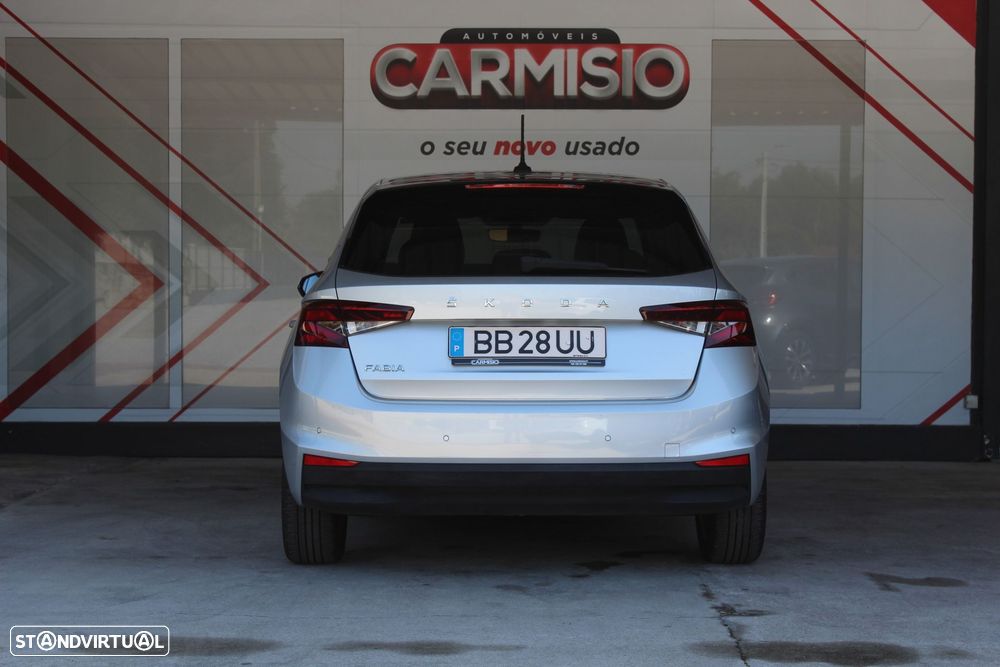 Skoda Fabia 2023 photo 4