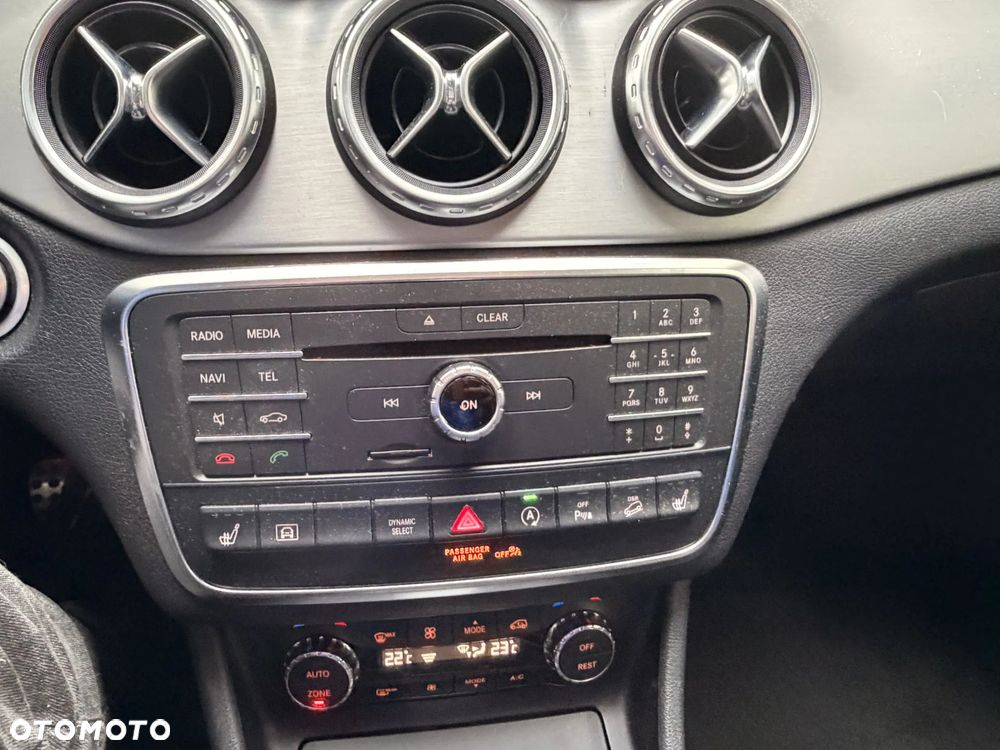 Mercedes-Benz GLA 200 (CDI) d 4Matic 7G-DCT AMG Line - 12