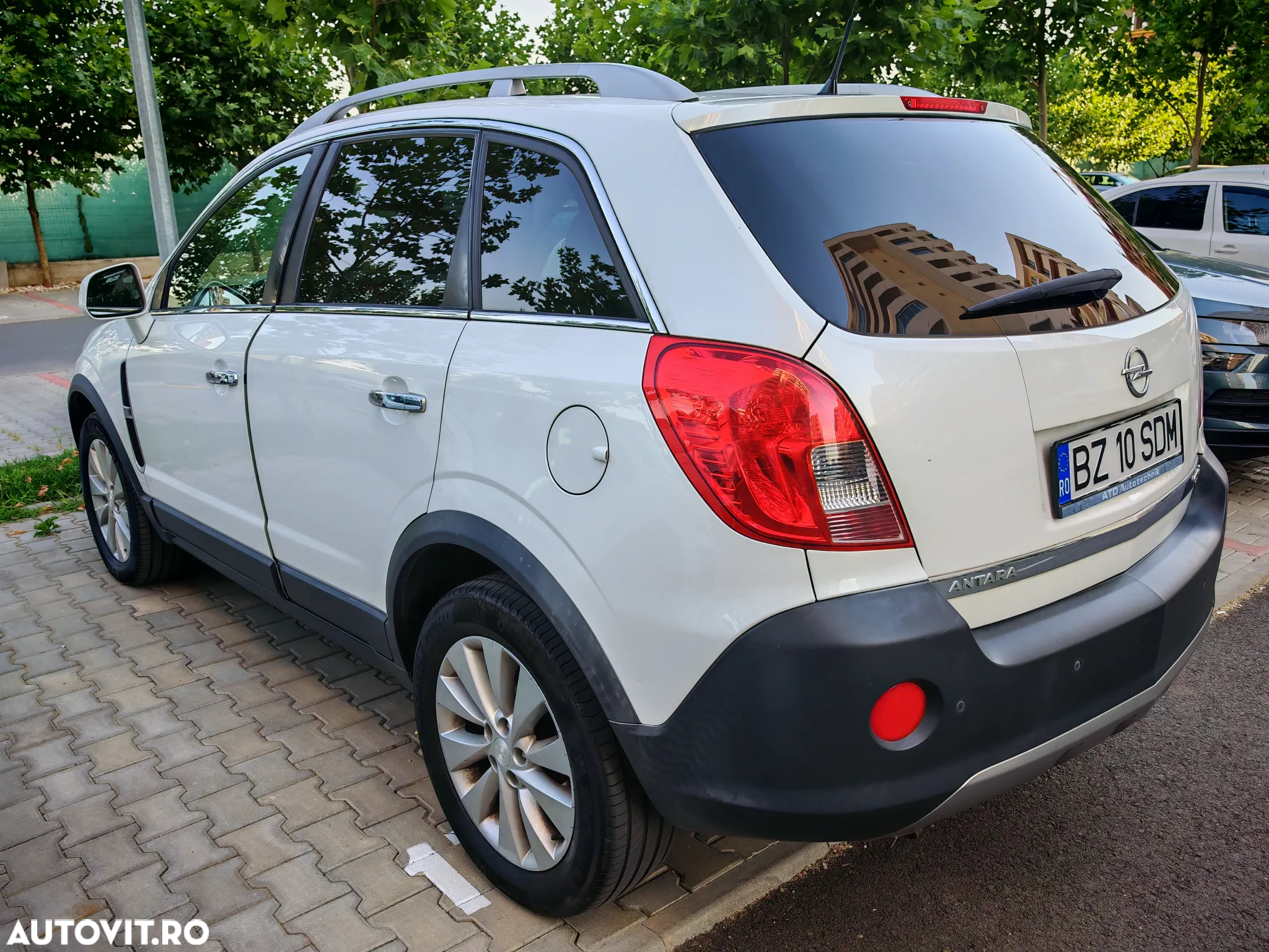 Opel Antara 2.2 ECOTEC AWD Cosmo Aut. - 4