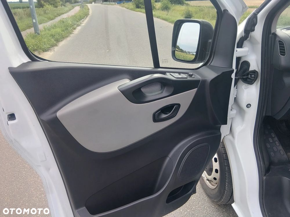 Renault Trafic - 6