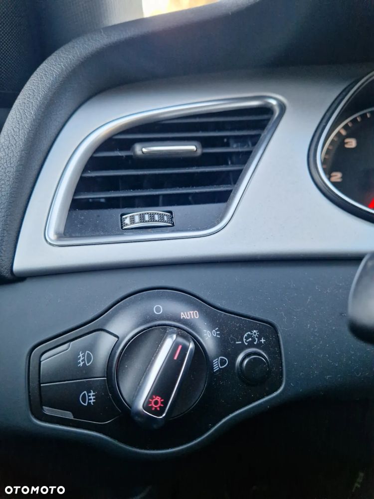 Audi A4 Avant 2.0 TDI S tronic - 25