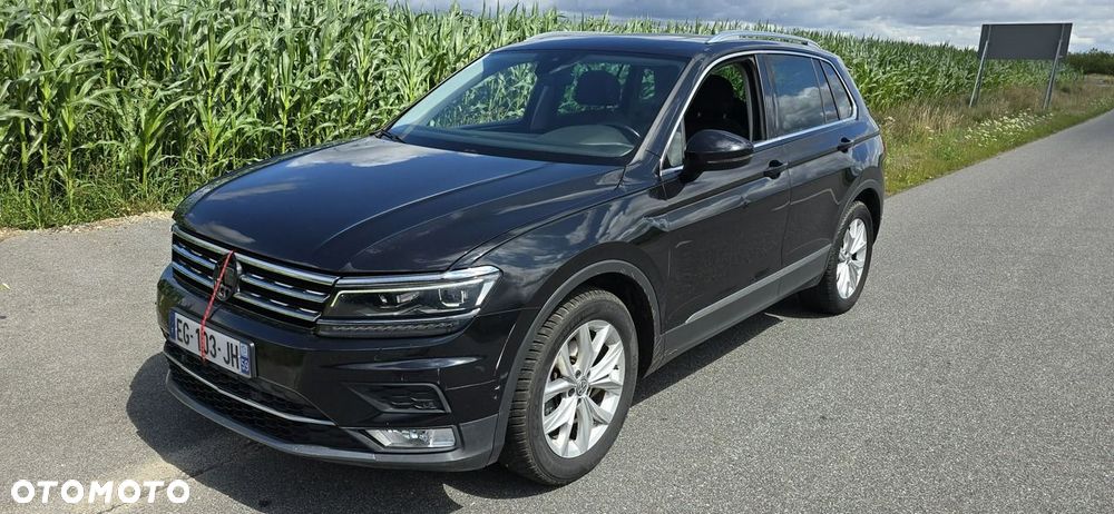 Volkswagen Tiguan - 1