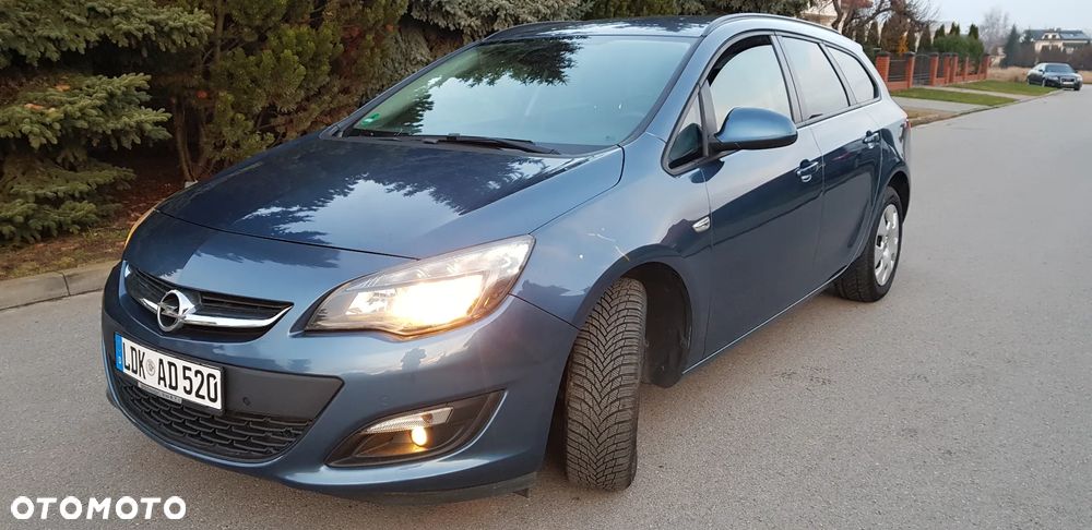 Opel Astra 1.4 Turbo Exklusiv - 3