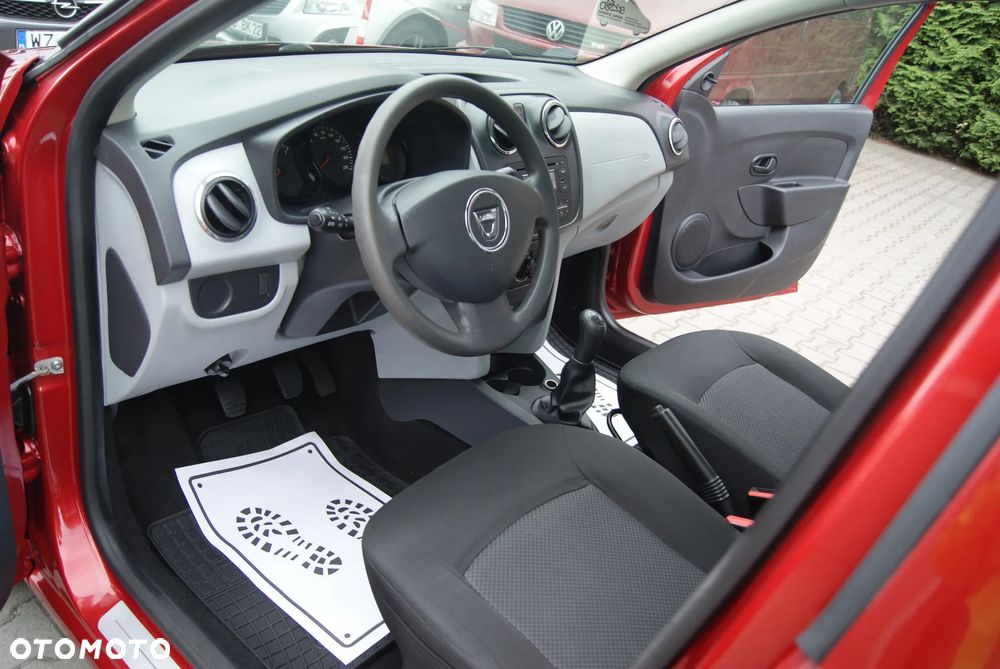 Dacia Logan 1.2 16V Laureate - 24