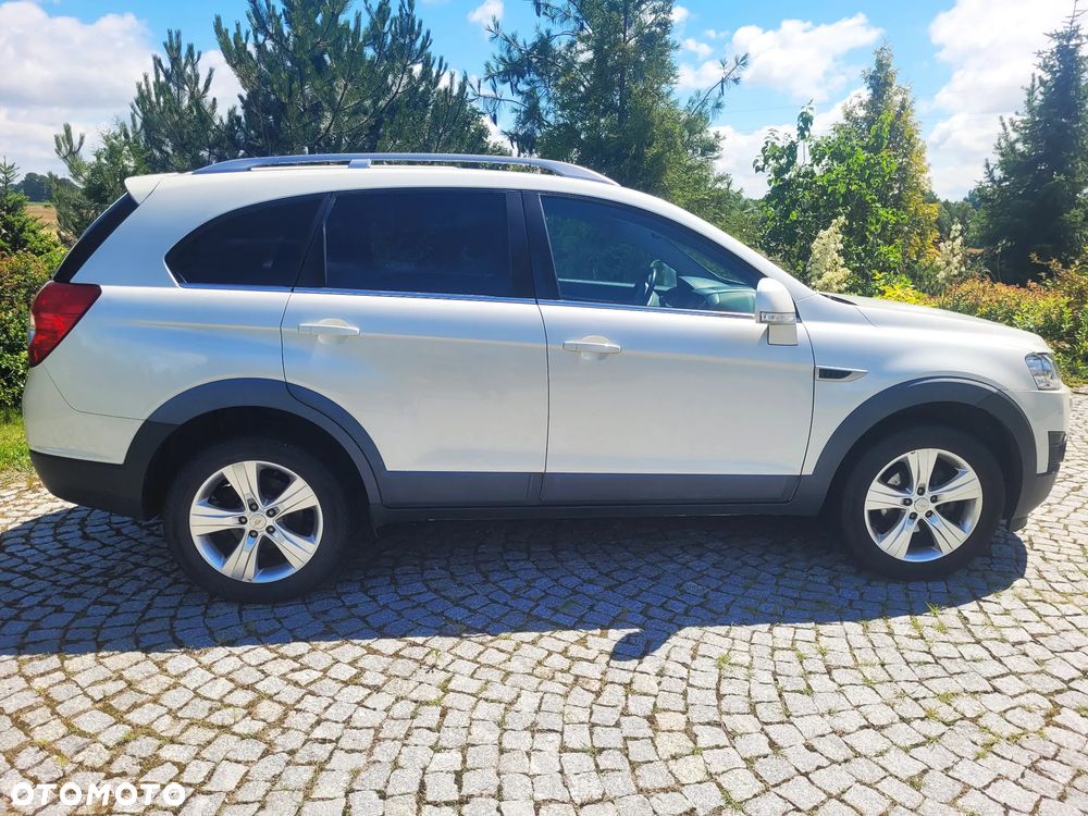 Chevrolet Captiva 2.2 D LTZ - 3