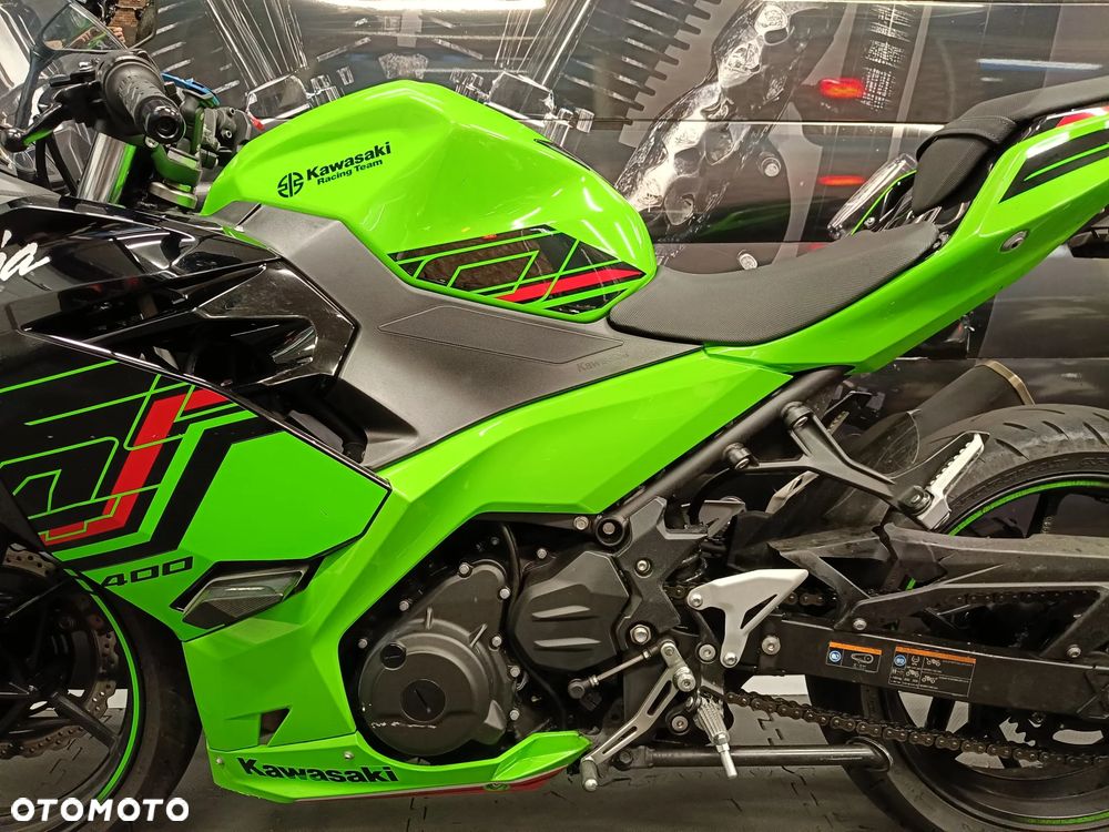 Kawasaki Ninja 400 - 21