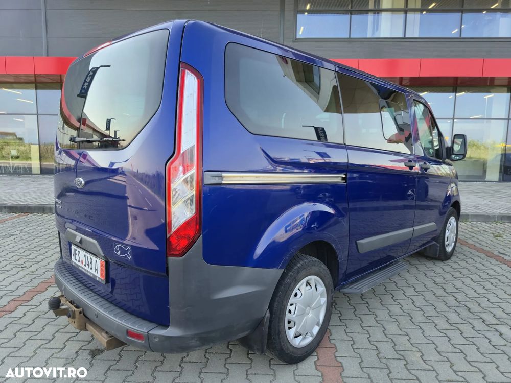 Ford Tourneo Custom - 4