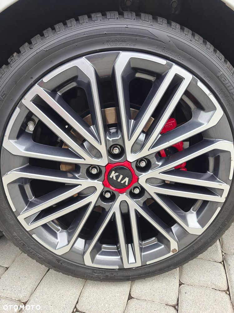 Kia ProCeed - 15