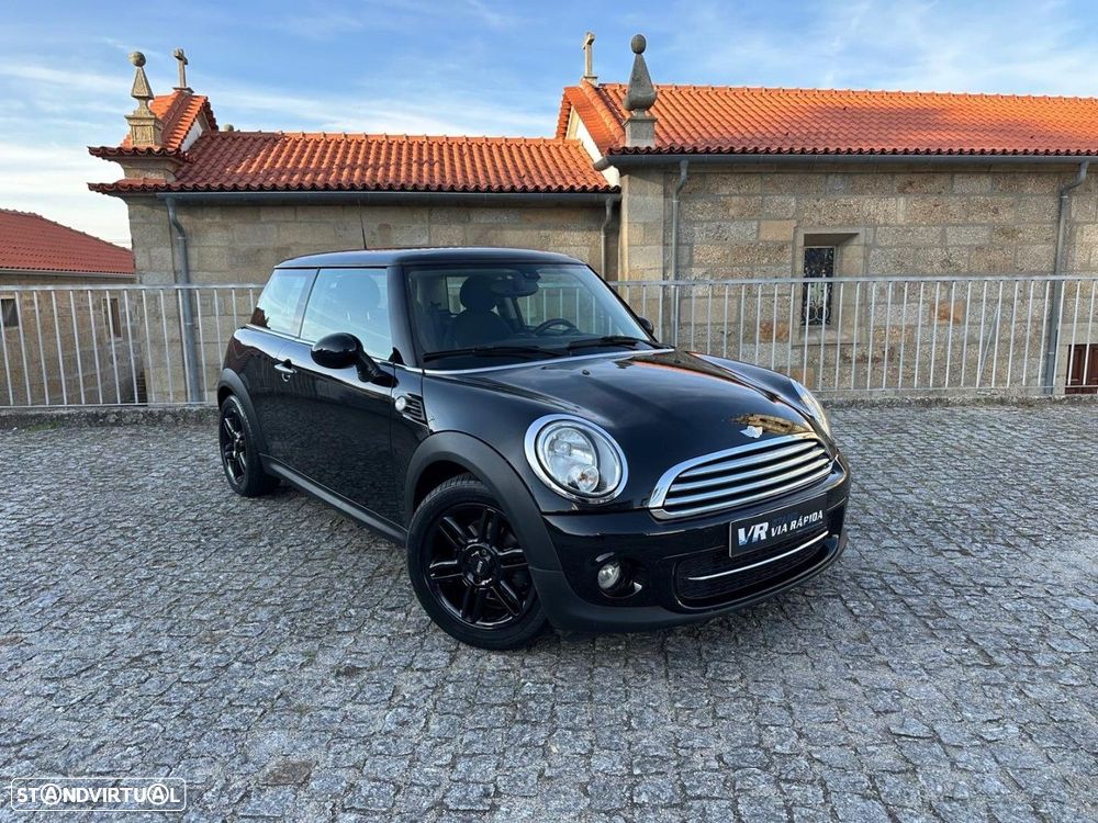 MINI 3 Portas Cooper D - 4
