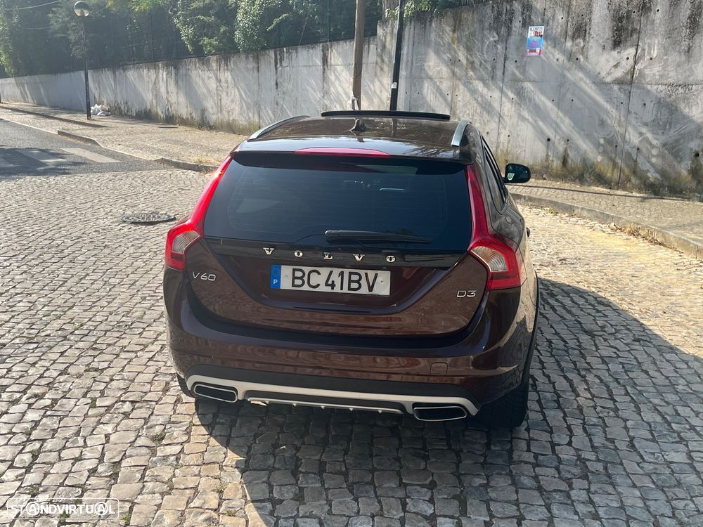 Volvo V60 Cross Country D3 Summum - 5