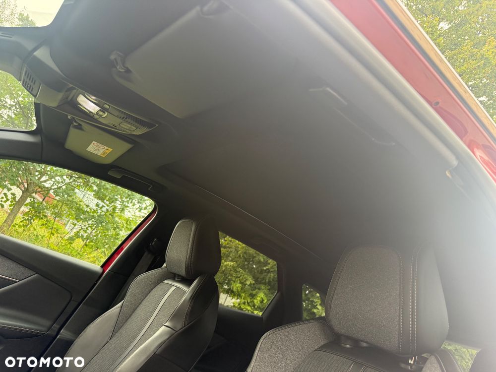 Peugeot 3008 1.5 BlueHDi GT S&S - 28