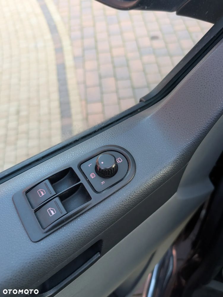 Volkswagen Transporter - 9