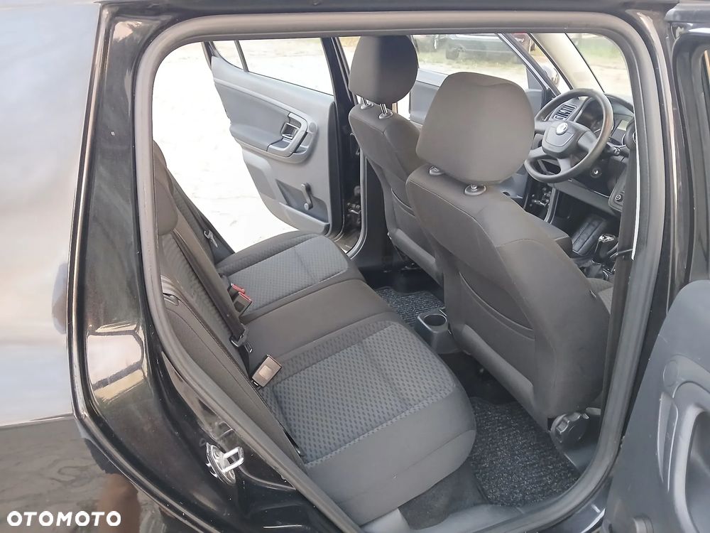 Skoda Fabia 1.4 16V Ambiente - 10