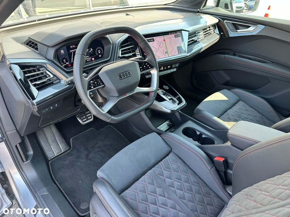 Audi Q4 e-tron - 13