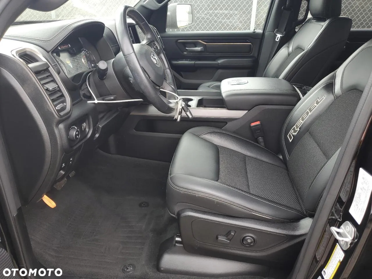 Dodge RAM 1500 5.7 4x4 - 7