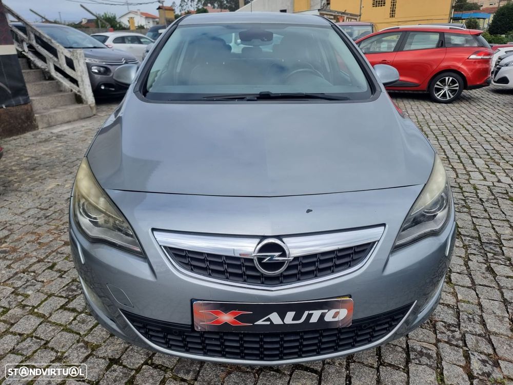 Opel Astra 2.0 CDTi Cosmo - 3
