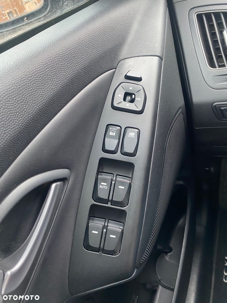 Hyundai ix35 1.6 GDI Premium 2WD - 21