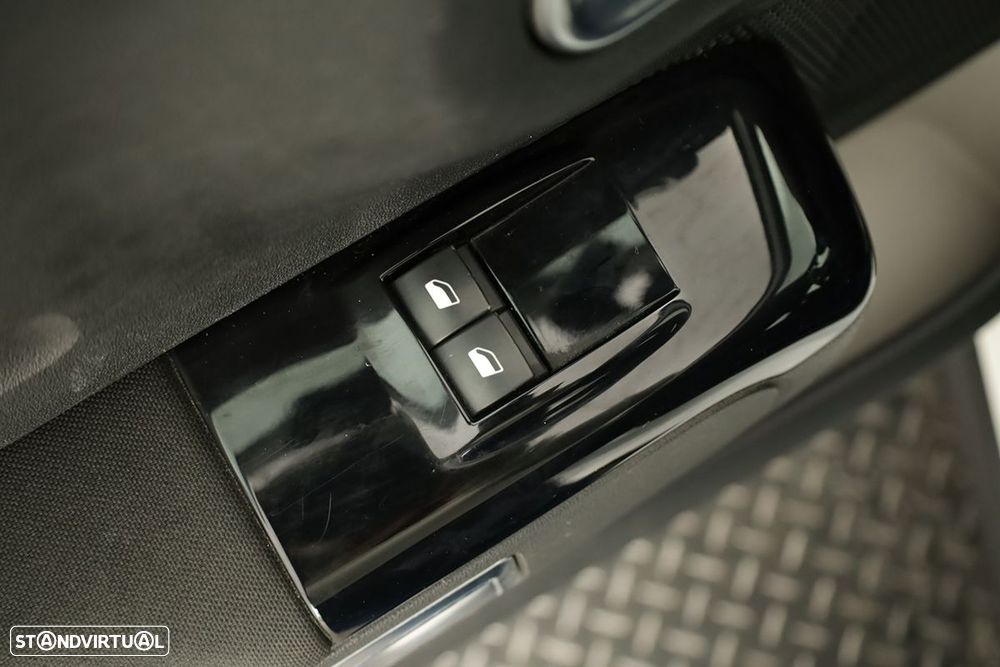 Citroën C3 1.2 PureTech C-Series - 19