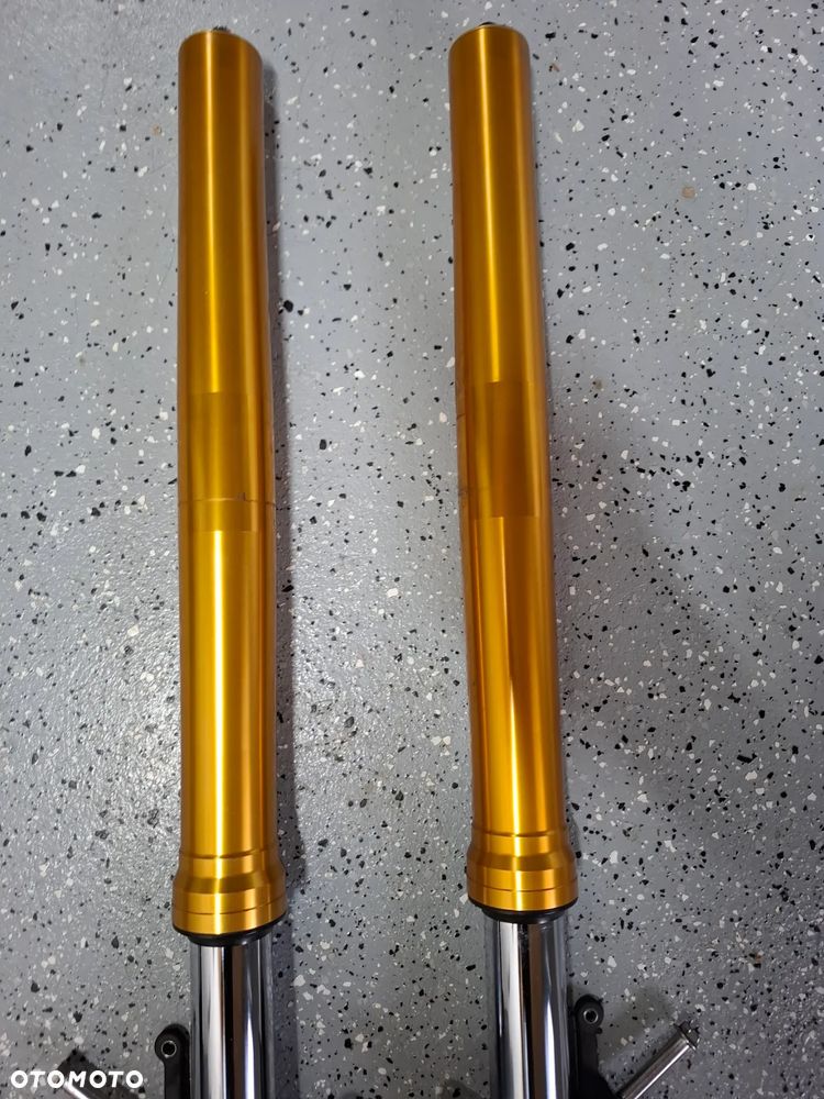 Suzuki GSXS 1000 lagi laga amortyzator - 3