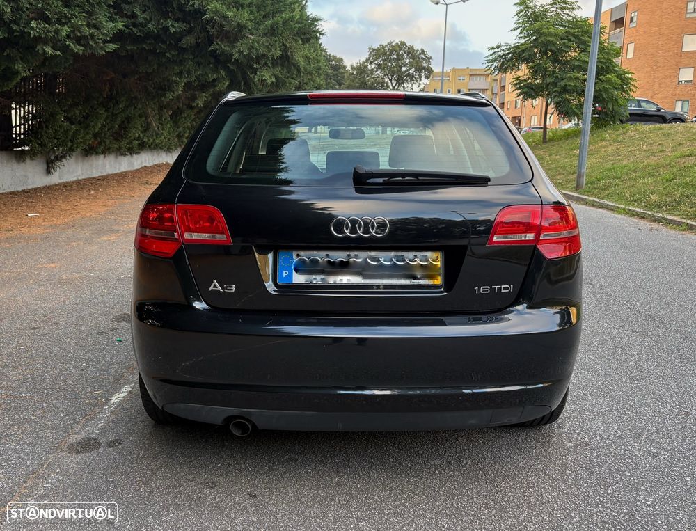 Audi A3 Sportback 1.6 TDI Attraction Business Line - 23