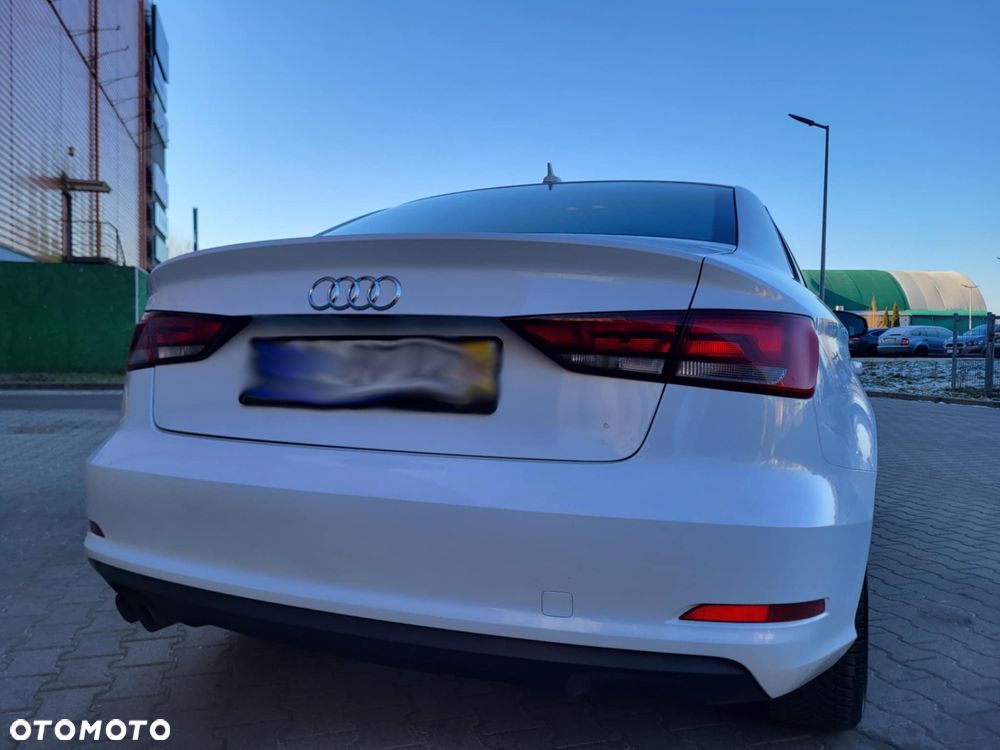 Audi A3 Limousine 2.0 TDI S tronic Ambiente - 19