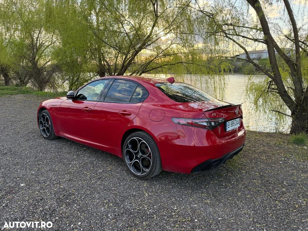 Alfa Romeo Giulia 2.0 Turbo 16V AT8-Q4 Competizione - 7