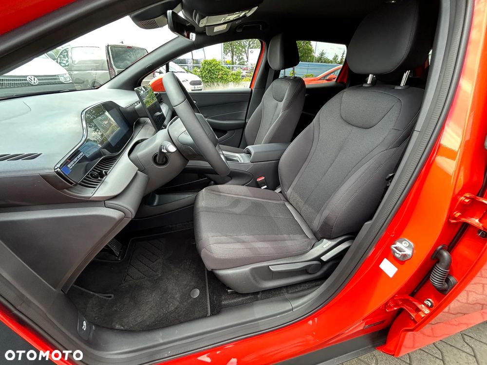 BYD Dolphin G Active E-CVT - 19