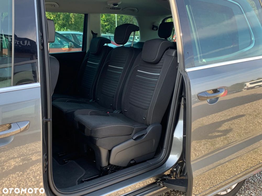 Volkswagen Sharan - 11