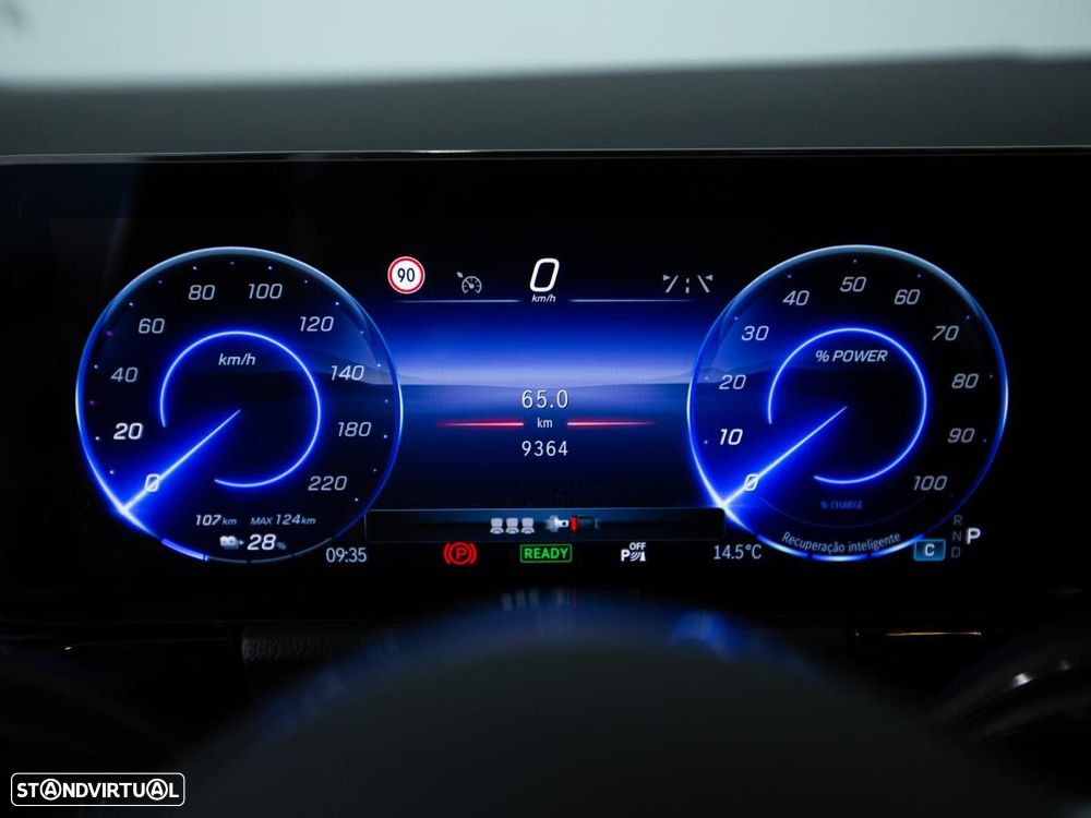 Mercedes-Benz EQA 300 4Matic - 18