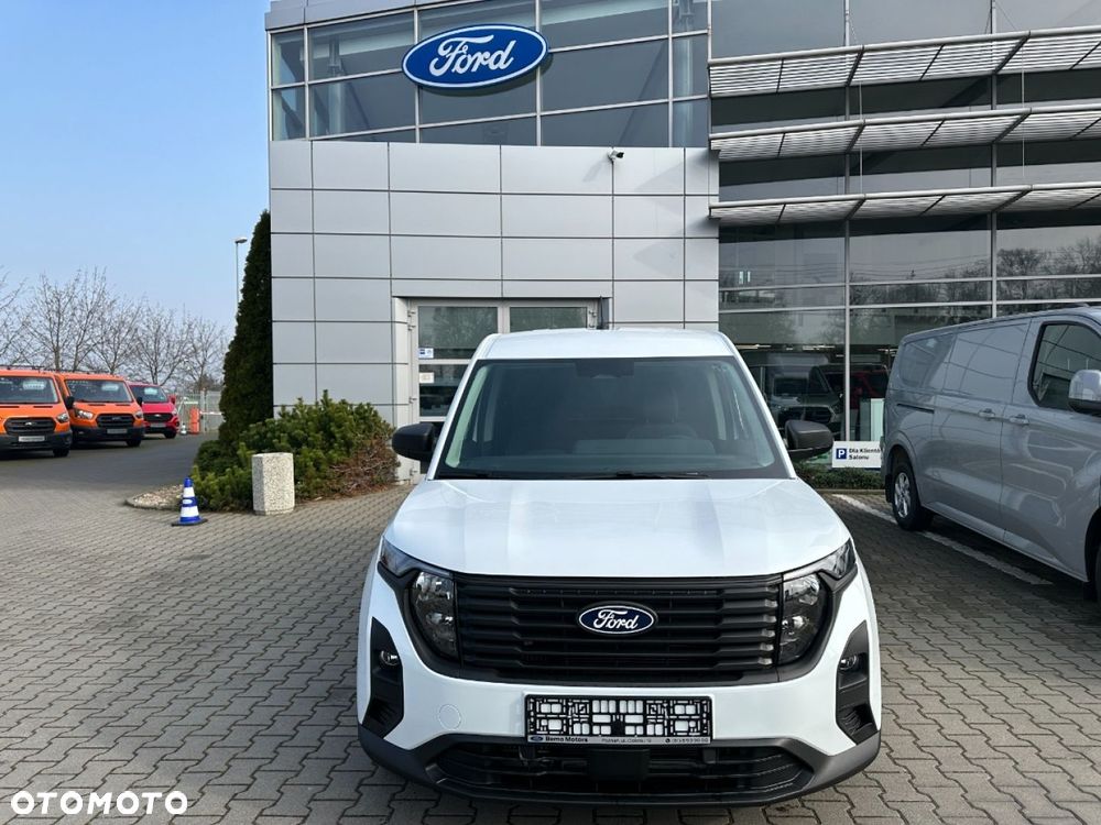 Ford Transit Courier - 3