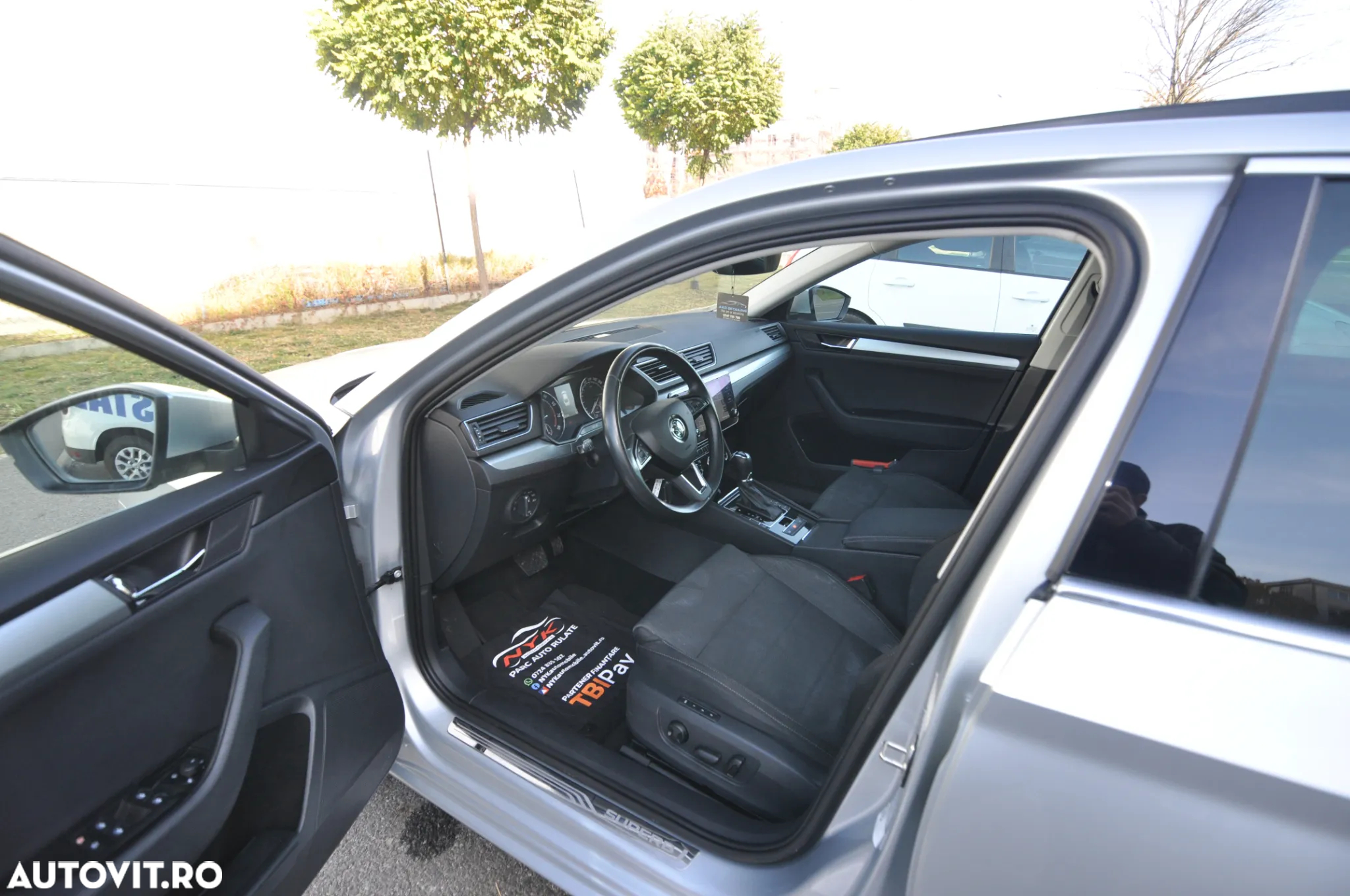 Skoda Superb 1.5 TSI ACT DSG Ambition - 10
