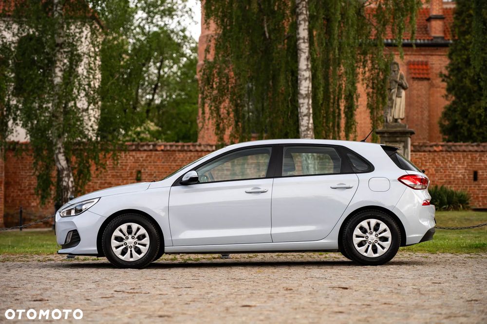 Hyundai i30 1.4 Classic + - 12