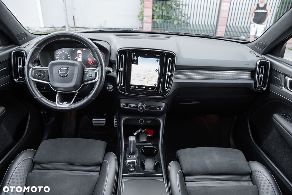 Volvo XC 40 D3 SCR AWD R-Design - 30
