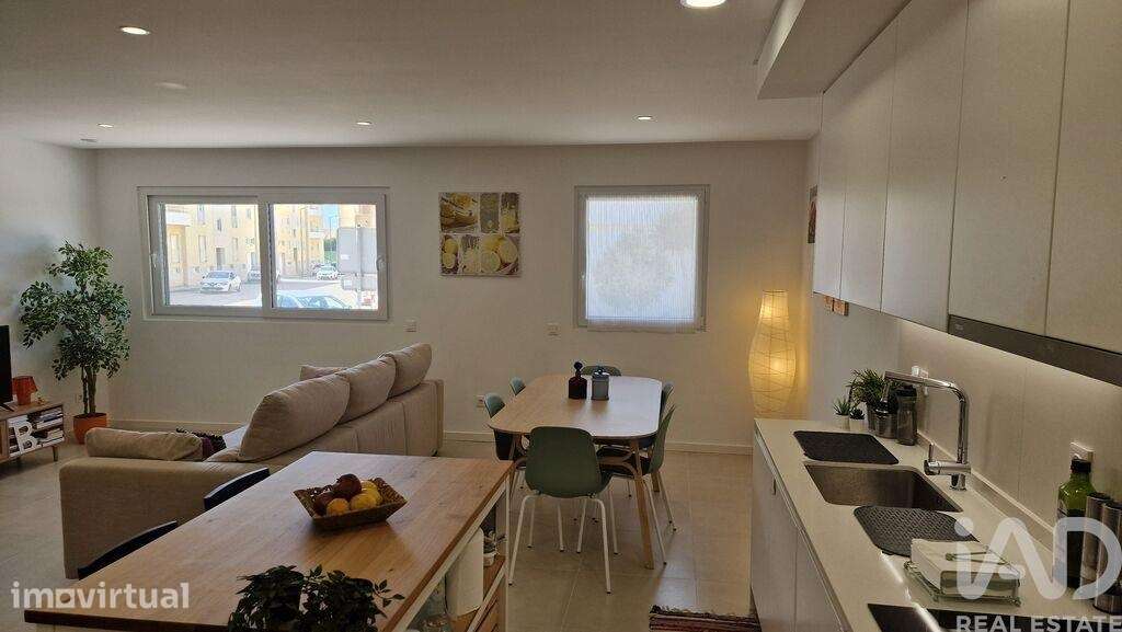 Apartamento T2 em Atouguia da Baleia de 90,00 m2 - Grande imagem: 5/23