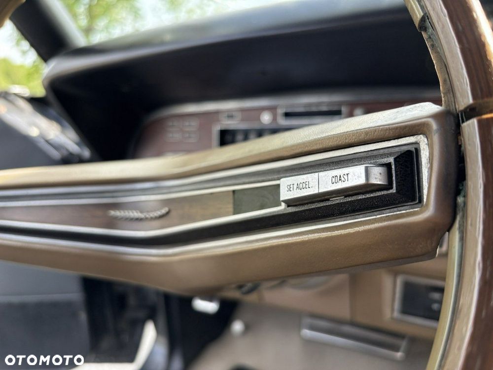 Lincoln Continental - 36