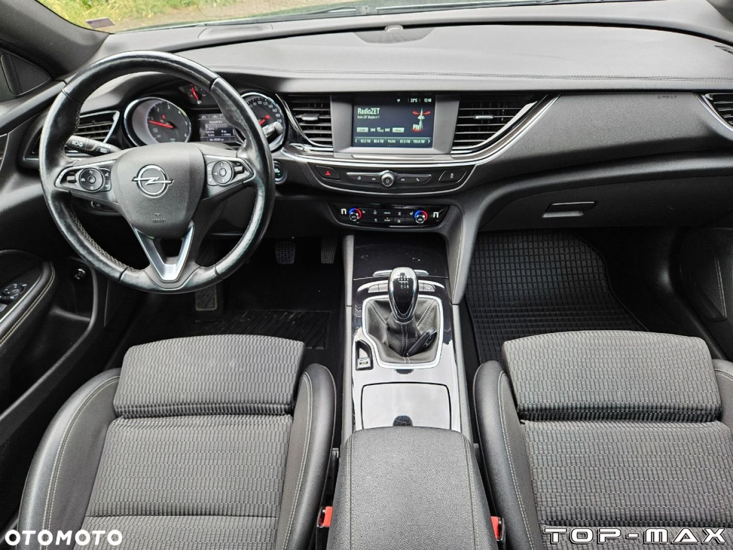 Opel Insignia - 17