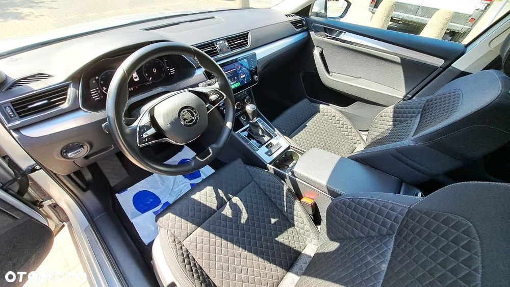 Skoda Superb 2.0 TDI SCR Style DSG - 11