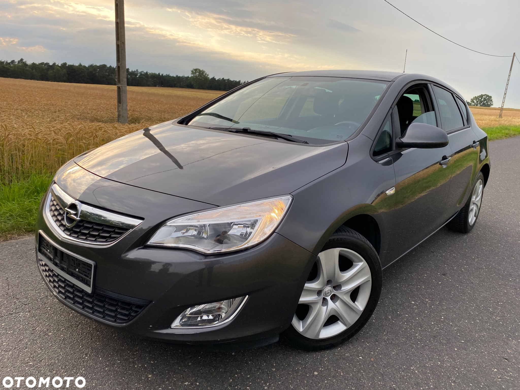 Opel Astra IV 1.4 Cosmo - 26