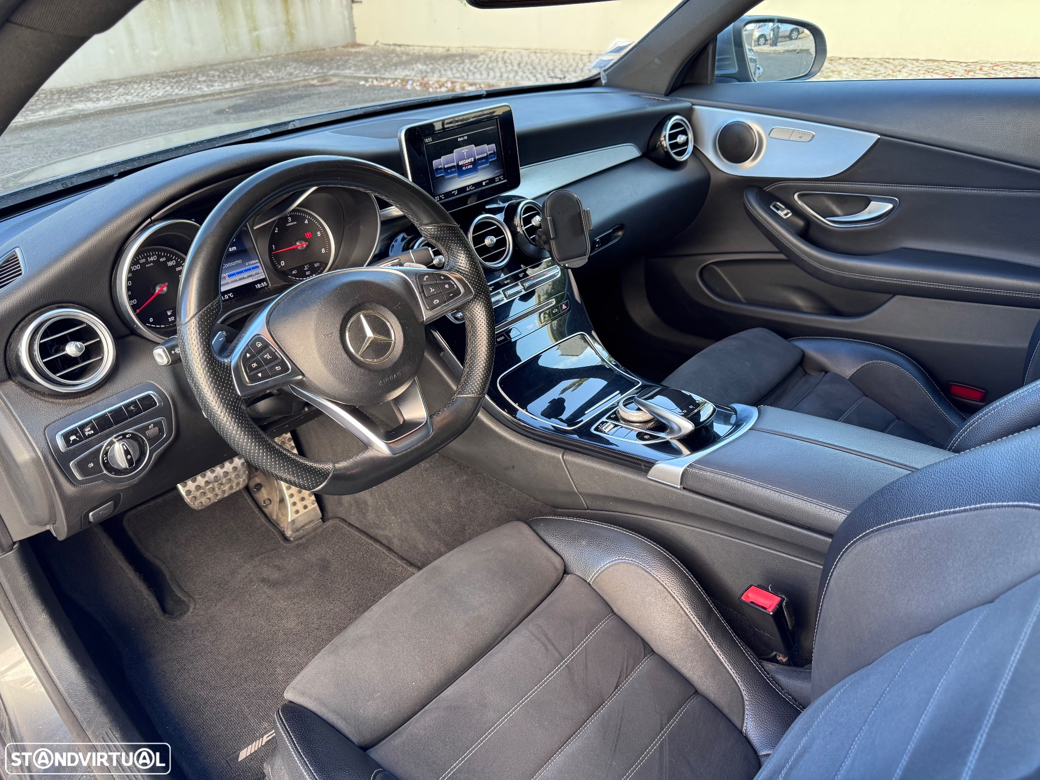 Mercedes-Benz C 220 d Coupe 9G-TRONIC AMG Line - 9