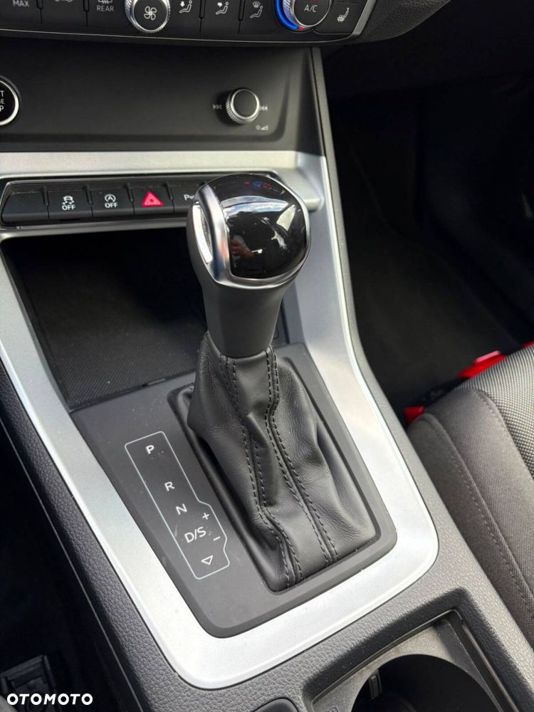 Audi Q3 35 TFSI mHEV Advanced S tronic - 24
