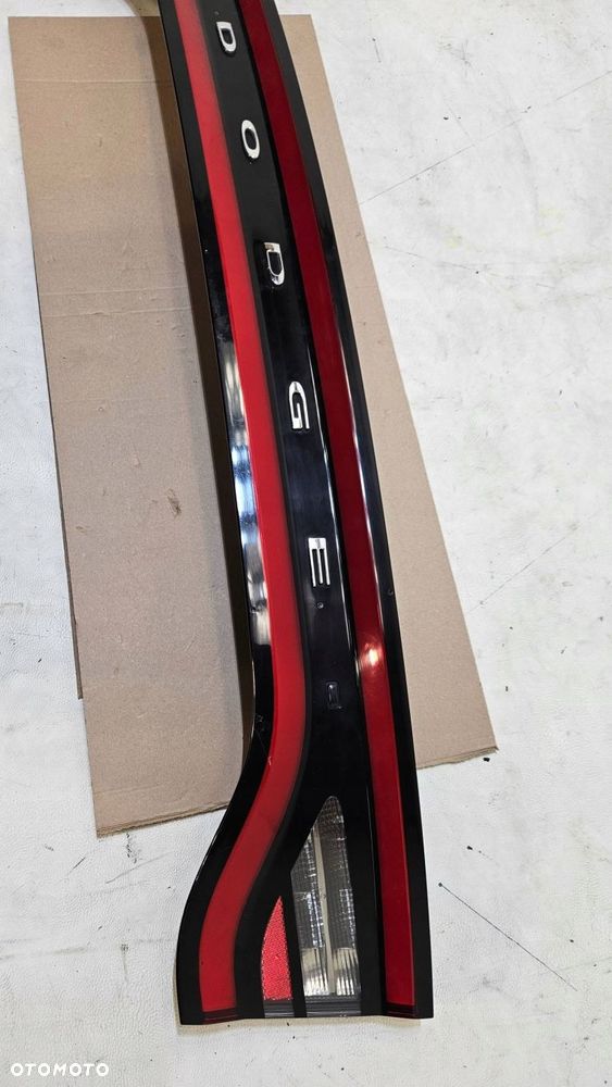 lampa tylna tył dodge challenger 68213147ac - 3