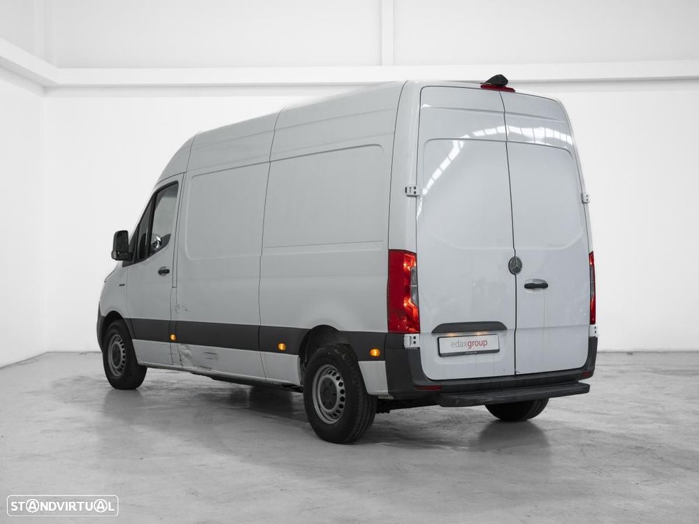 Mercedes-Benz E-SPRINTER - 6