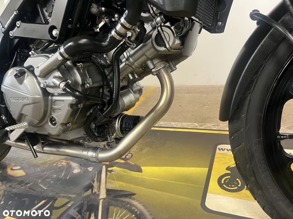 Suzuki DL - 15
