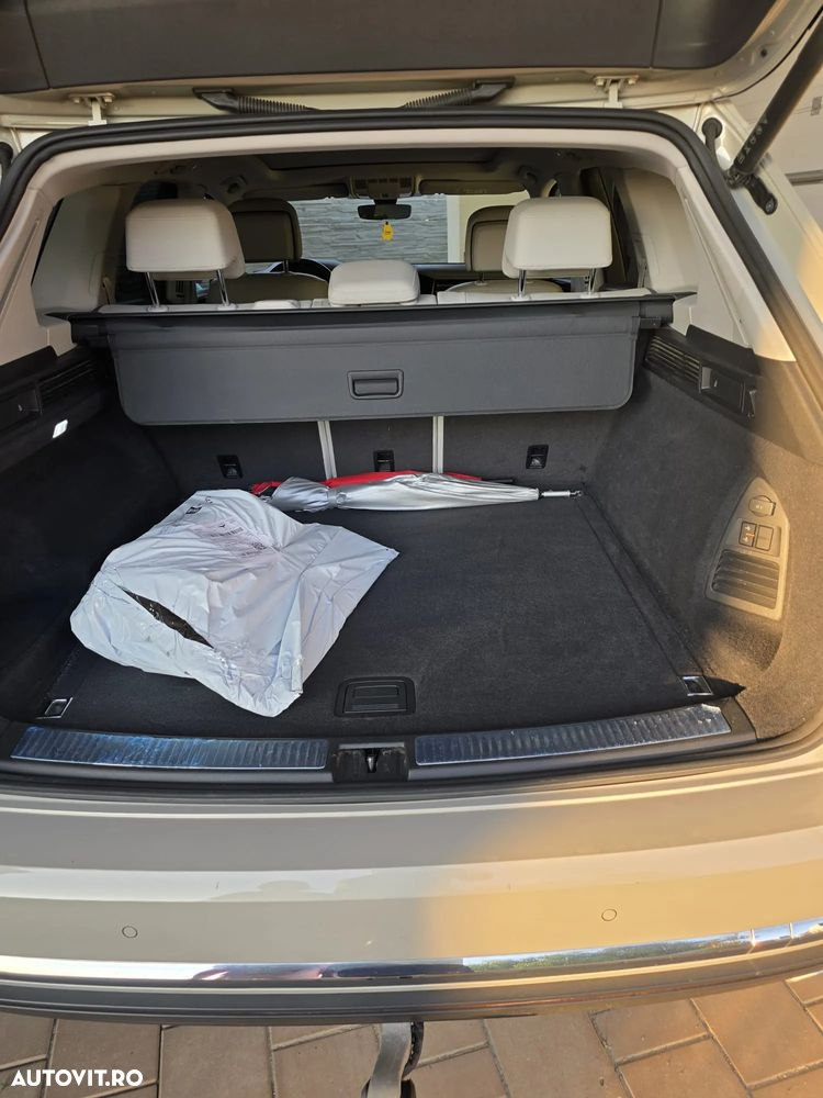 Volkswagen Touareg V6 TDI Elegance - 6