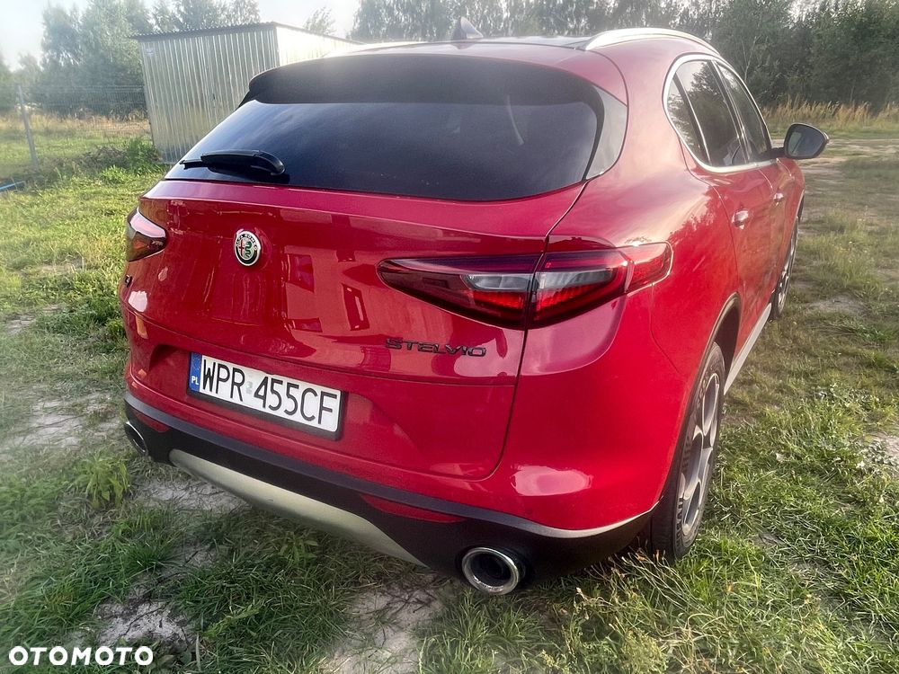 Alfa Romeo Stelvio 2.0 Turbo TI Q4 - 15