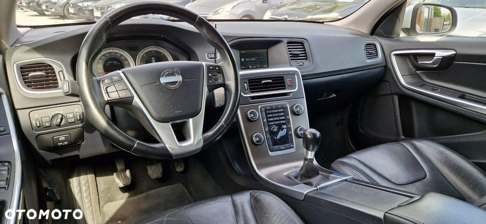 Volvo V60 - 24