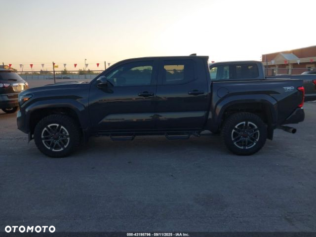 Toyota Tacoma - 5