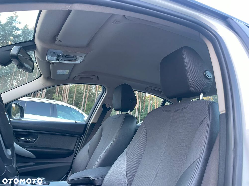 BMW Seria 3 - 18