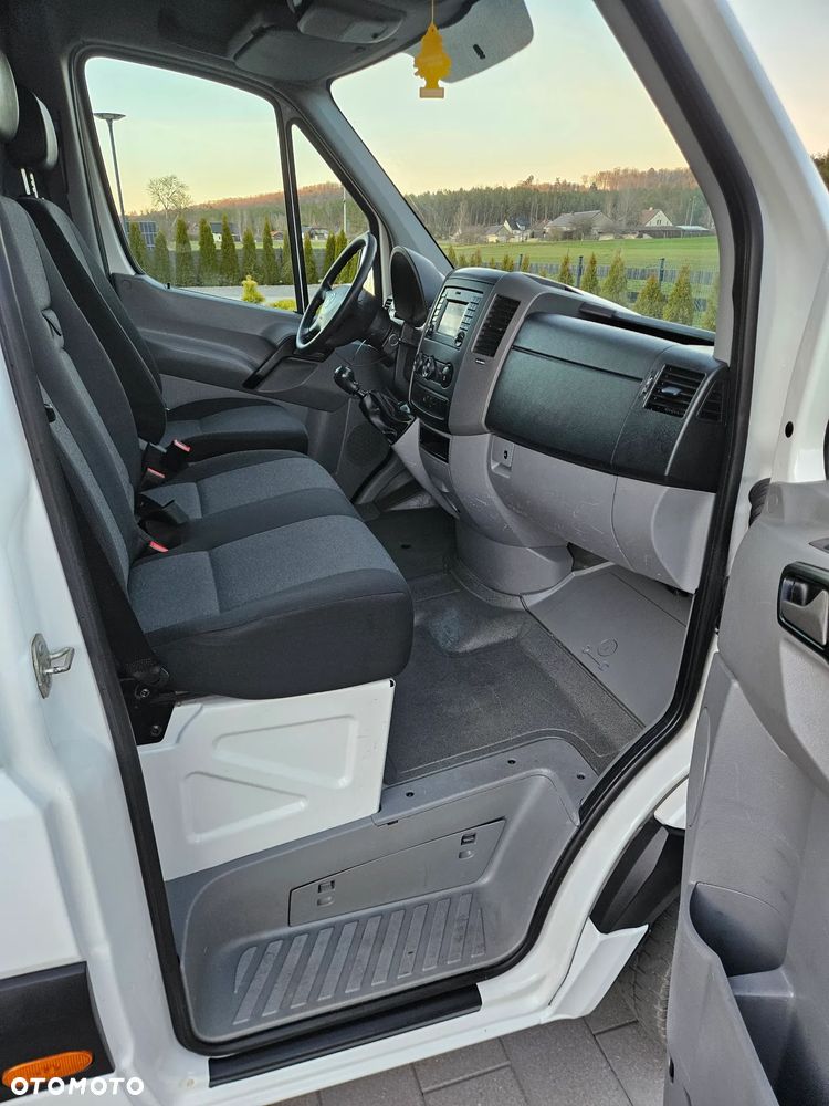 Volkswagen CRAFTER - 8